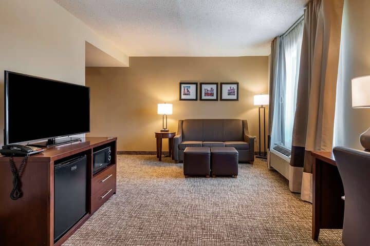 Room 30 of 52